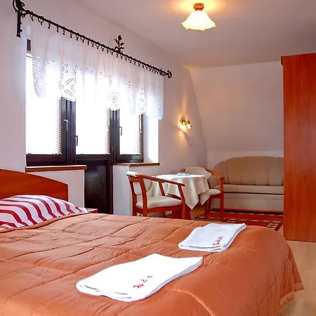 Kubik Bed and breakfast 3*