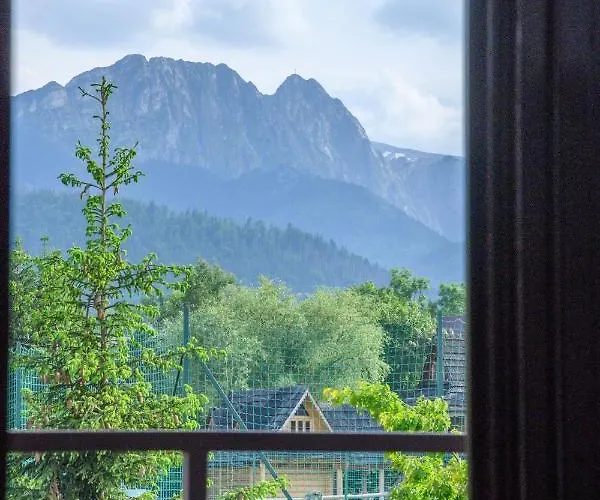 Kubik לינה וארוחת בוקר