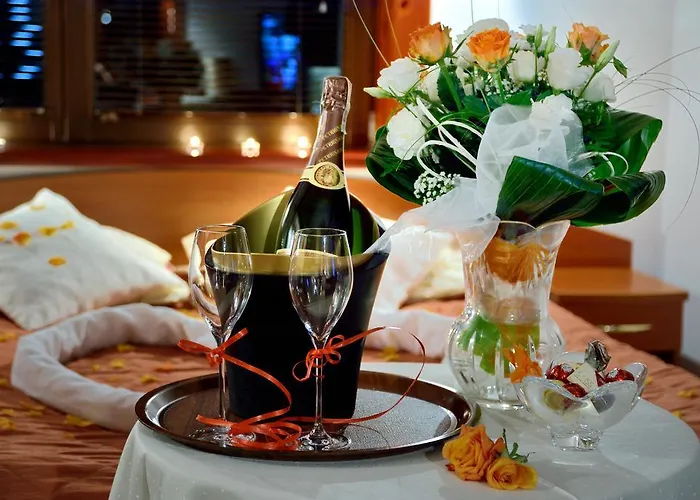 Kubik Oda ve Kahvaltı 3*