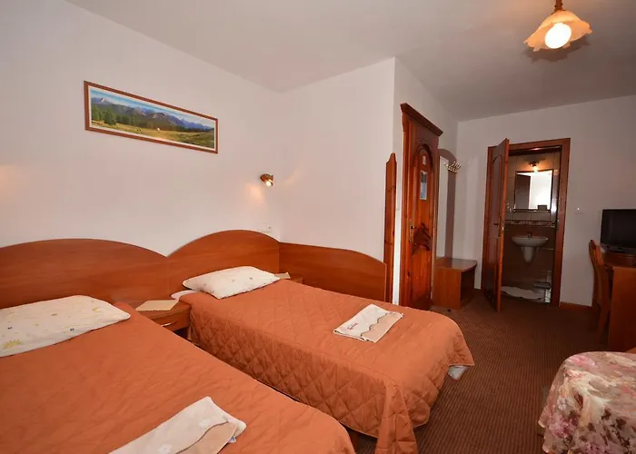 לינה וארוחת בוקר Kubik