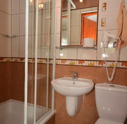 לינה וארוחת בוקר Kubik 3*